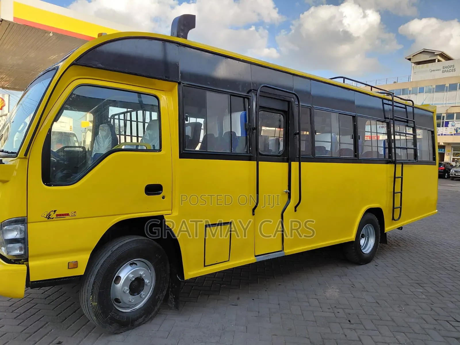 Isuzu NQR 2019 Yellow