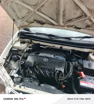 Toyota Corolla 2009 White