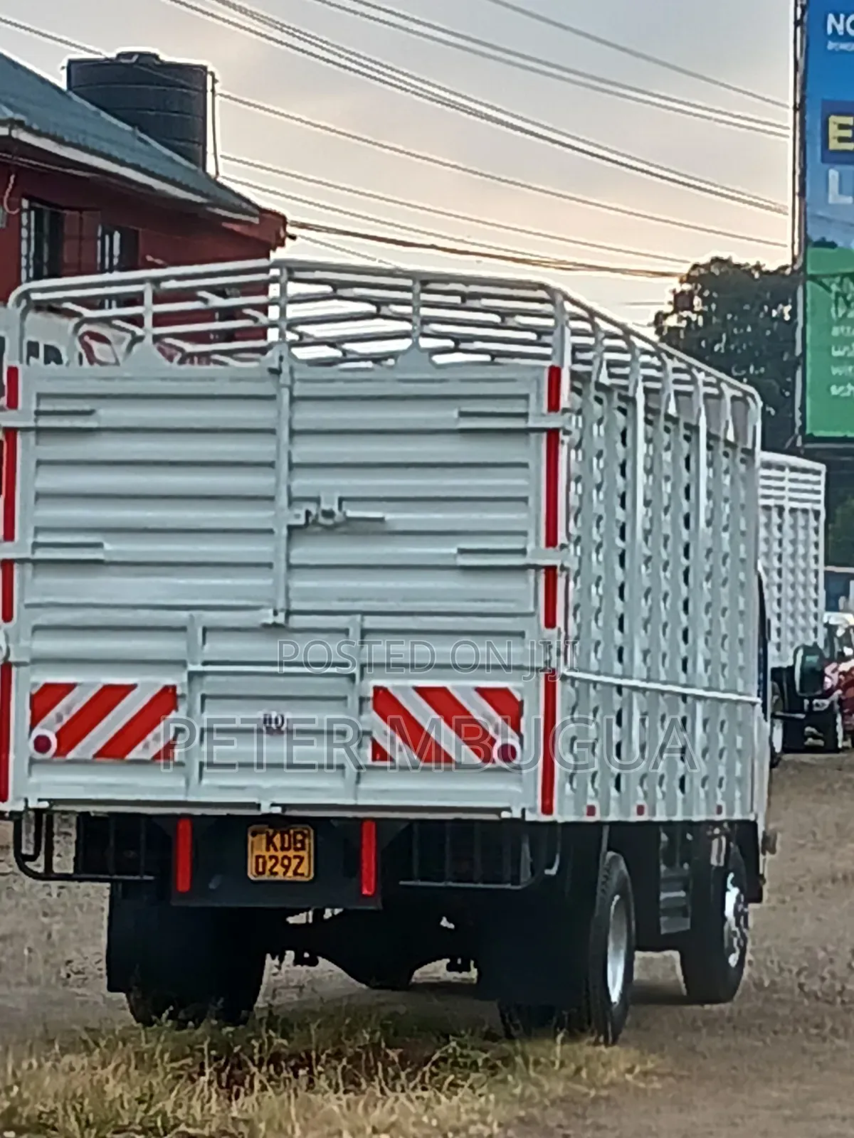 Isuzu NQR 2021
