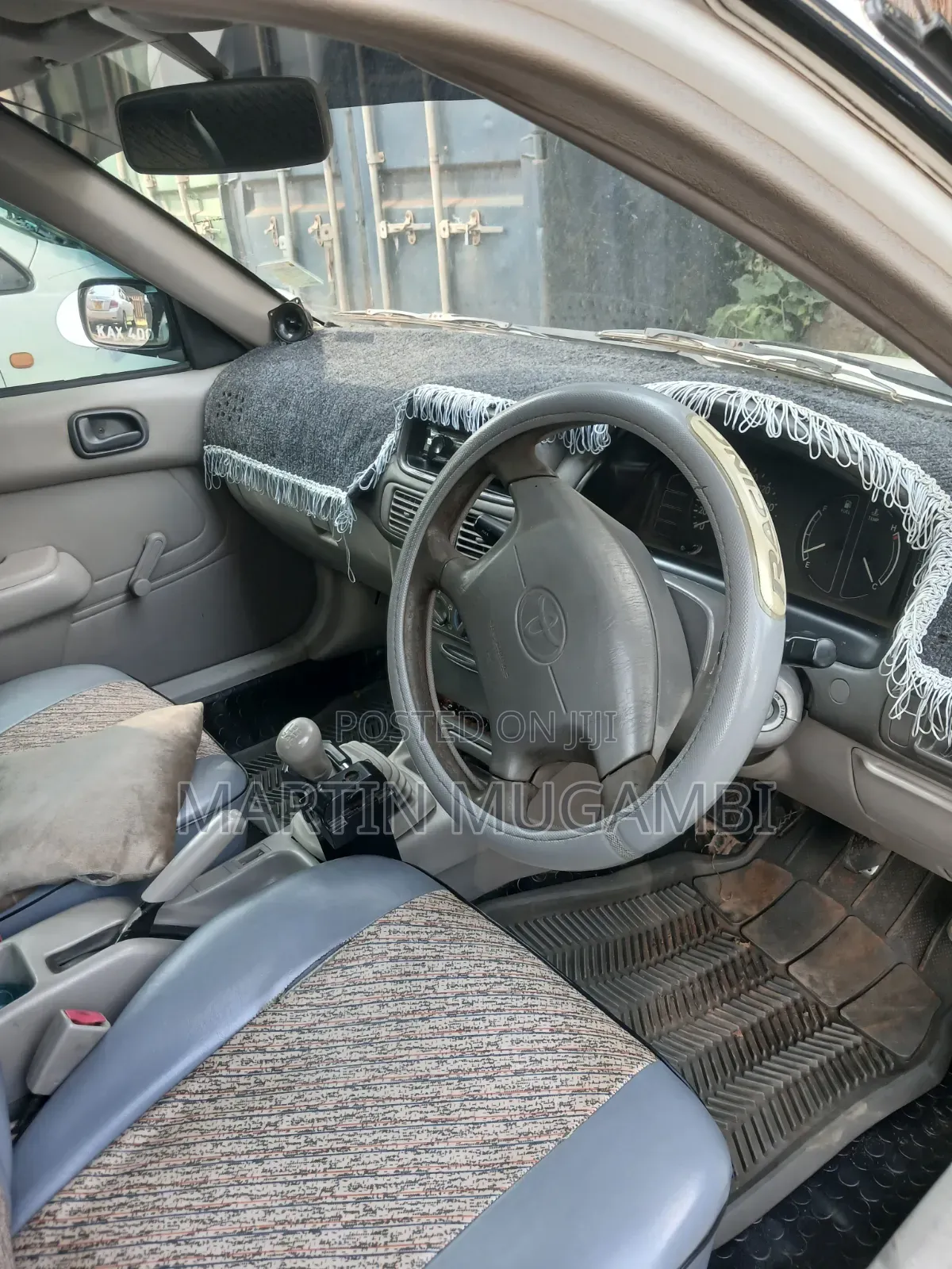 Toyota Corolla 1998 White
