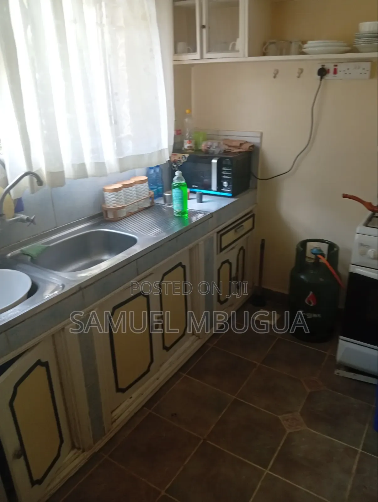 2bdrm Bungalow in Karen for rent