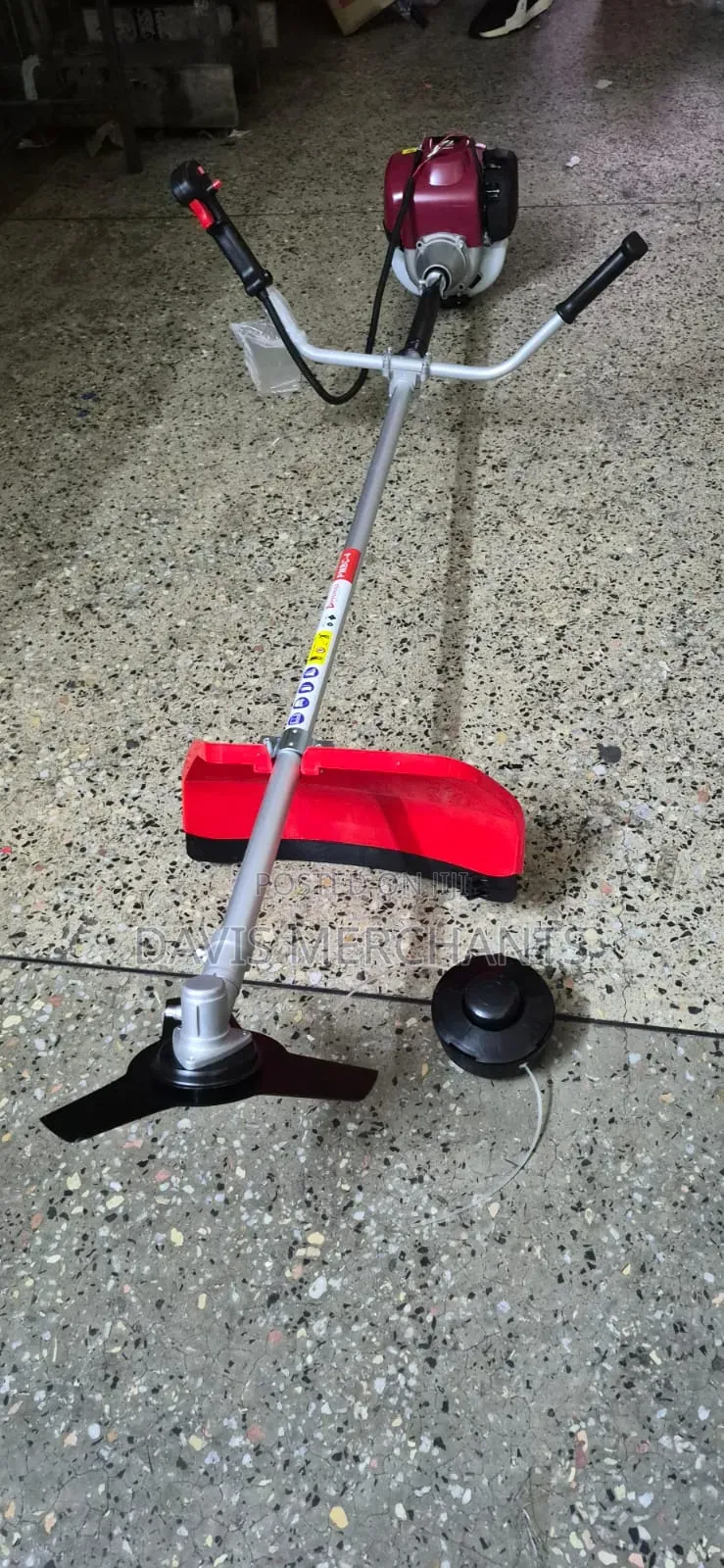 Grass Cutter, Brush Cutter 4 Stroke Engine Has Various Blade Types.
