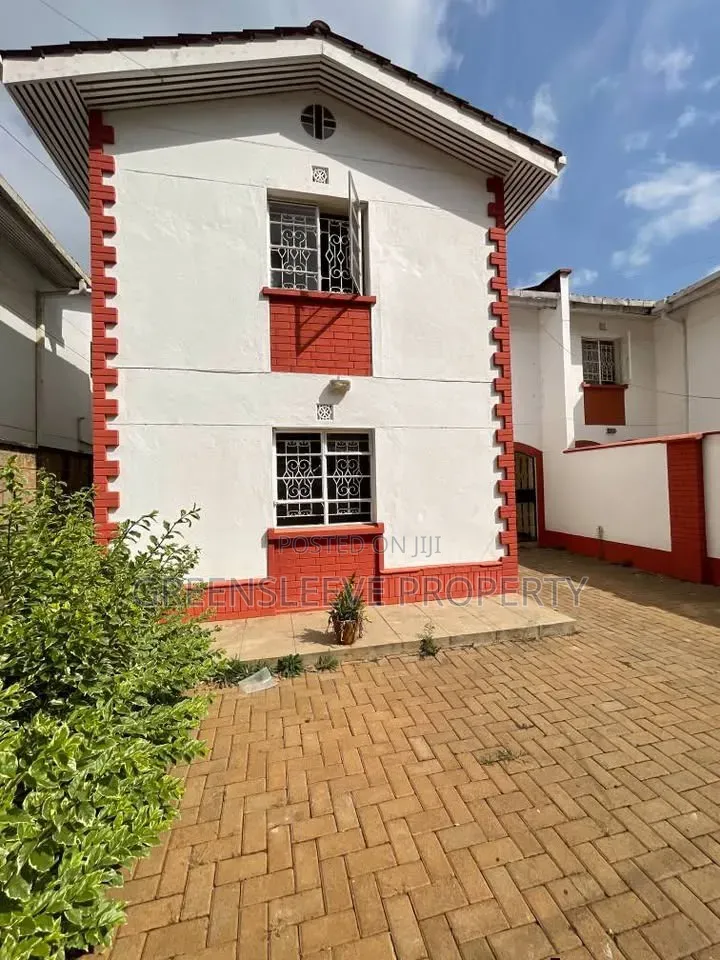 4bdrm House in Riverside Drive for rent