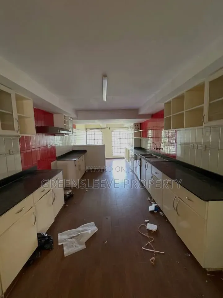 4bdrm House in Riverside Drive for rent