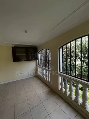 4bdrm House in Riverside Drive for rent