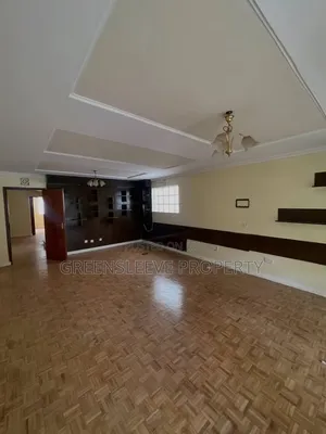 4bdrm House in Riverside Drive for rent