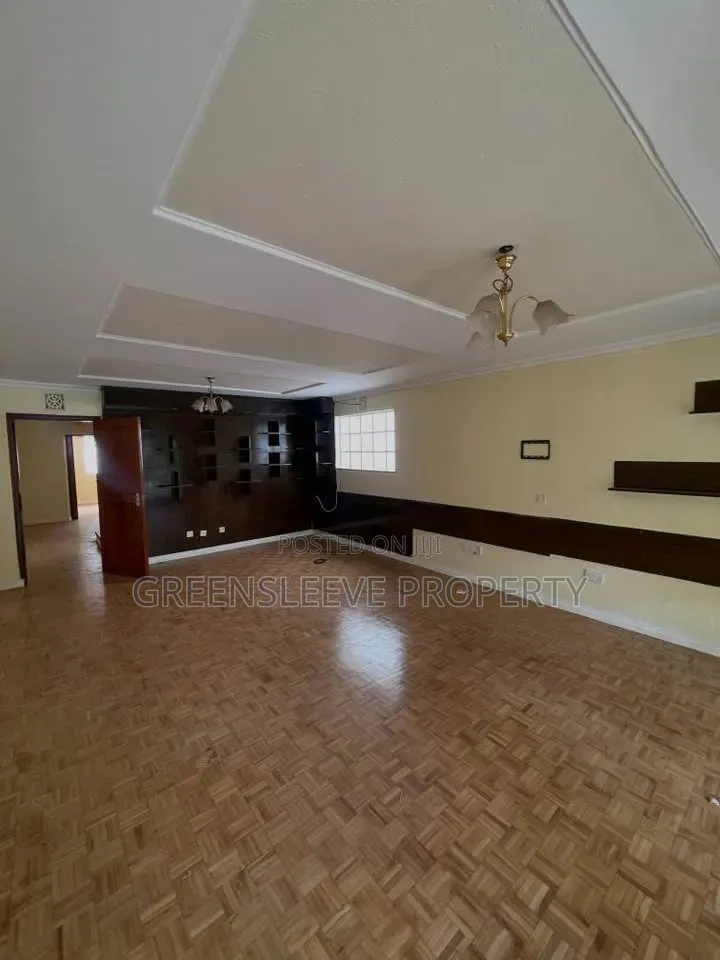 4bdrm House in Riverside Drive for rent