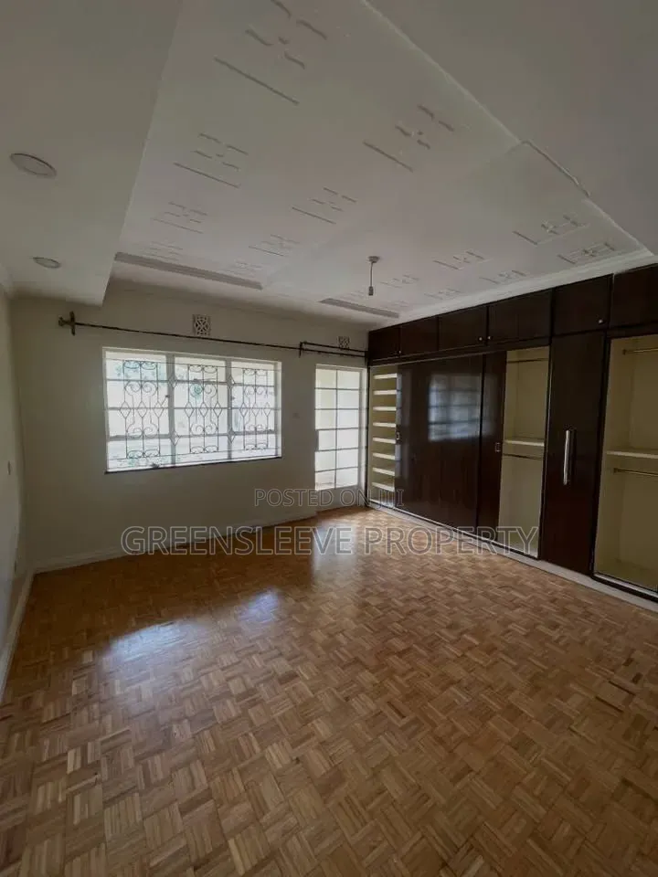 4bdrm House in Riverside Drive for rent