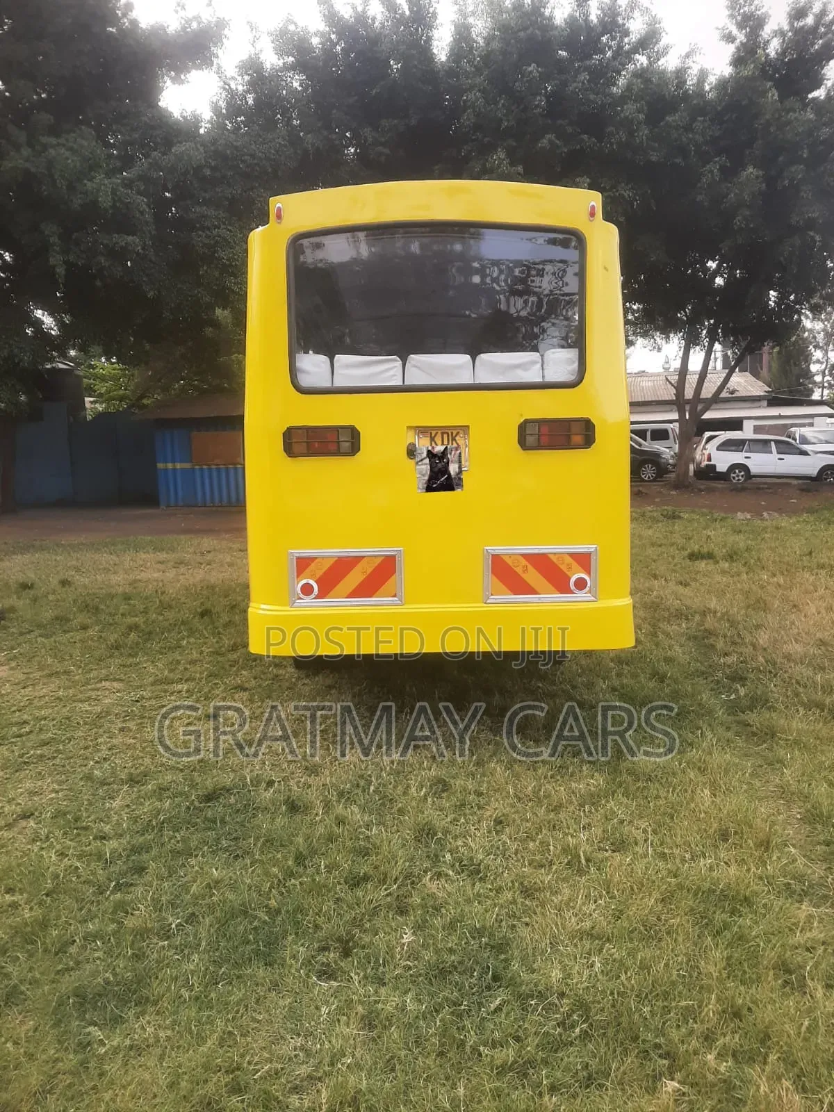 Isuzu NQR 2022 Yellow