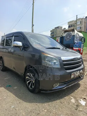 Toyota Noah 2008 Gray