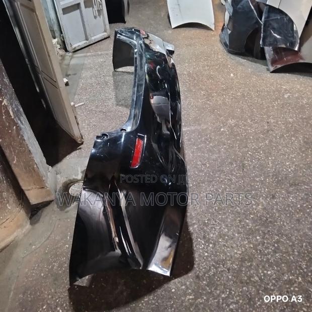 Toyota Wish Model 2011/2015 Back Bumper Complete With Reflectors - thumbnail 3