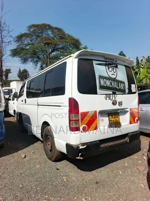 Toyota HiAce 2015 White