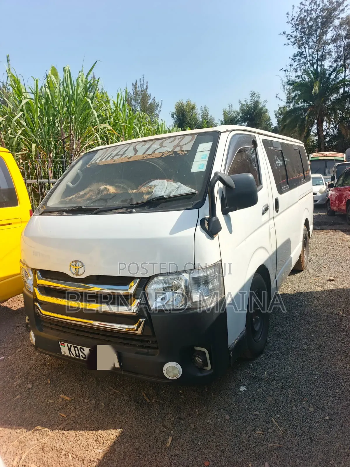 Toyota HiAce 2015 White
