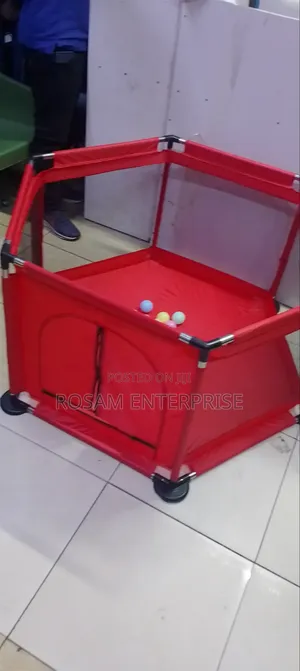 Kid's Play Pen