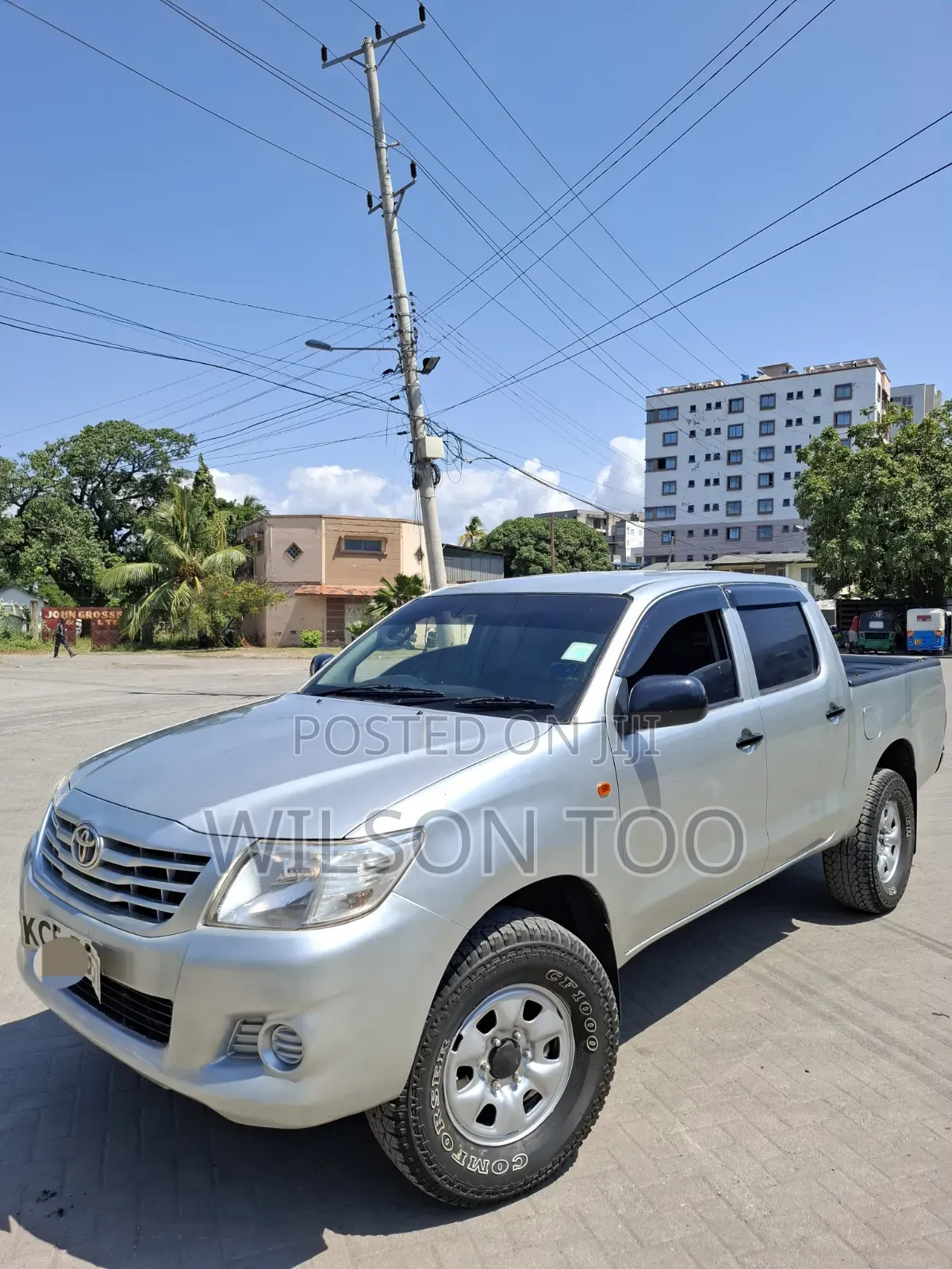 Toyota Hilux 2013 Silver