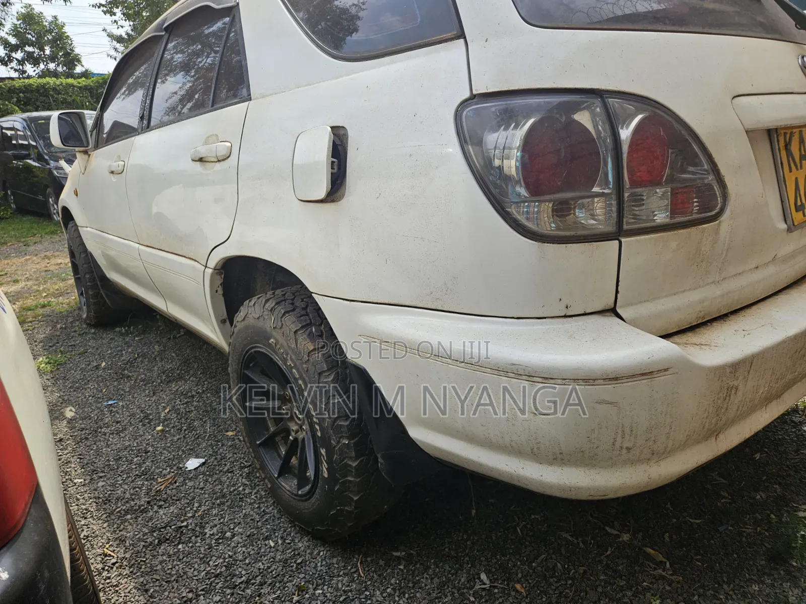 Toyota Harrier 2001 White