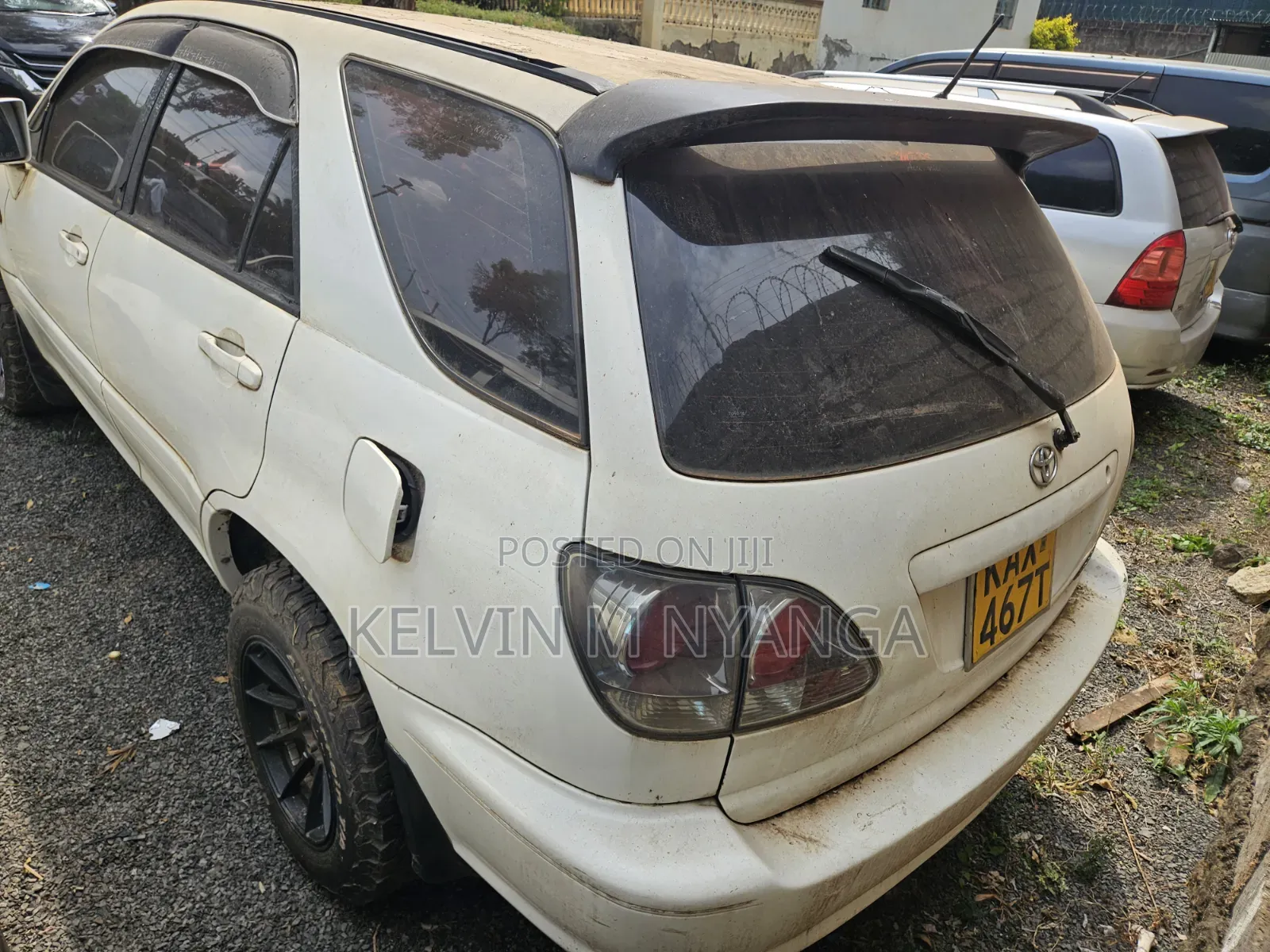 Toyota Harrier 2001 White