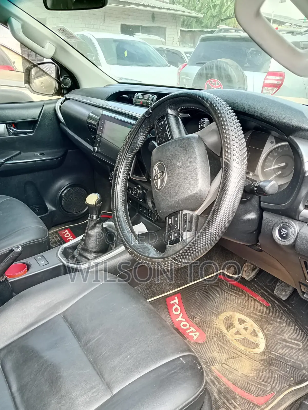Toyota Hilux 2021 Silver