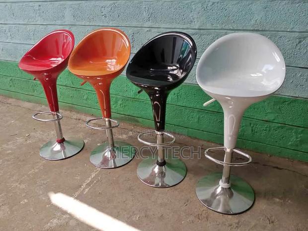High Quality Executive Bar Stool - thumbnail 2