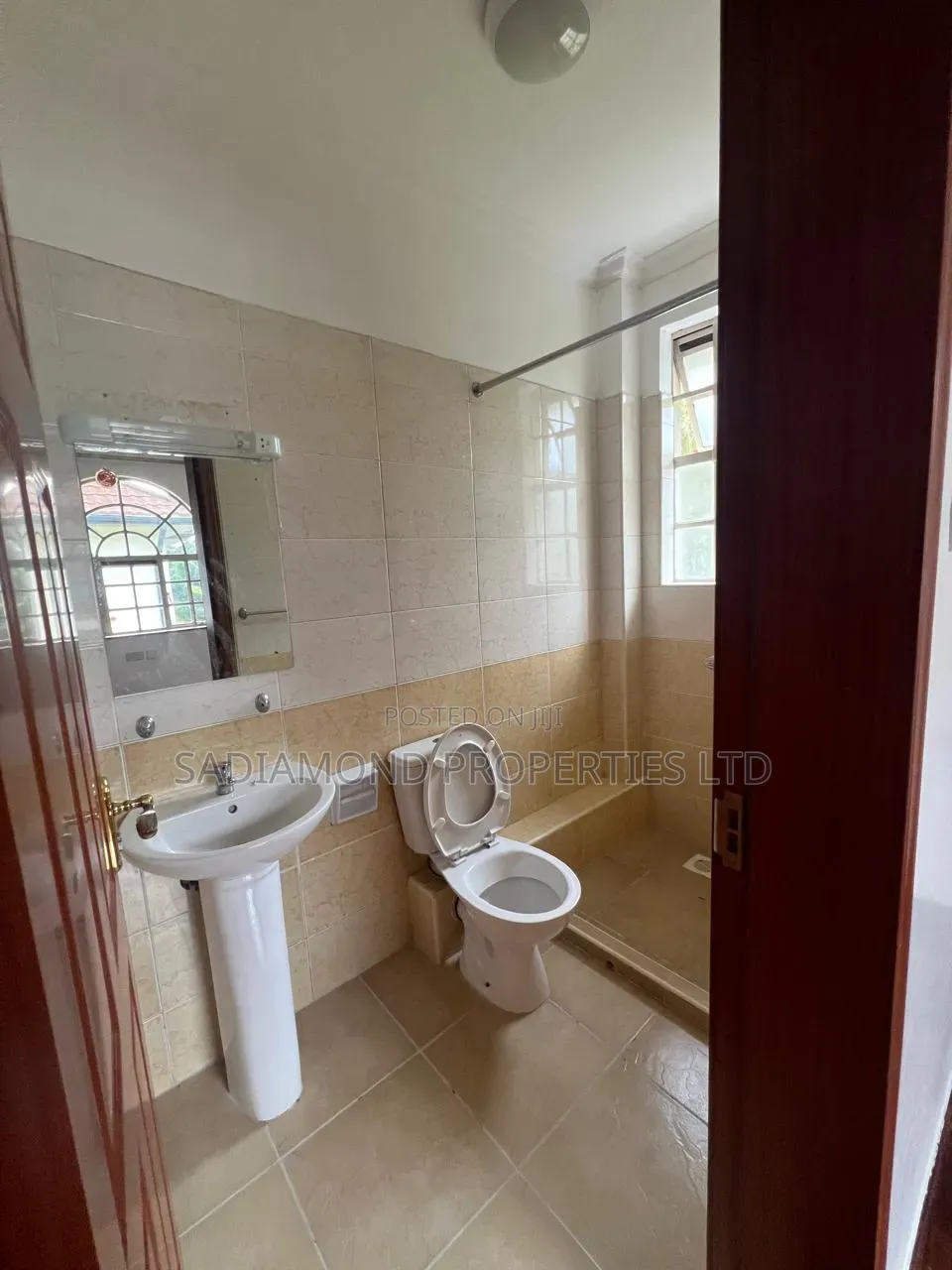 4bdrm Townhouse / Terrace in Loresho for rent