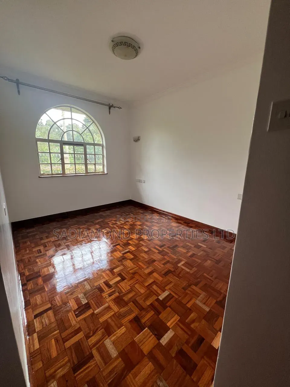 4bdrm Townhouse / Terrace in Loresho for rent