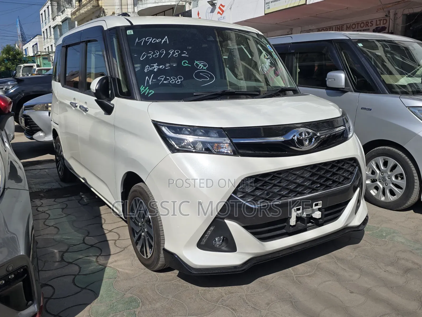 Toyota Tank 2019 White