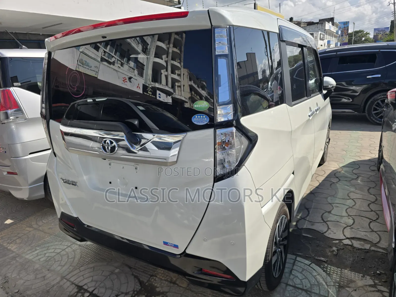 Toyota Tank 2019 White