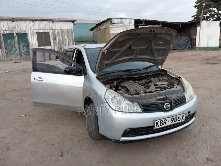 Nissan Wingroad 2005 Silver