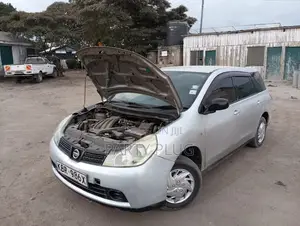 Nissan Wingroad 2005 Silver