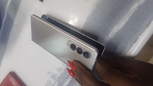 Samsung Galaxy Z Fold 3 512 GB Silver - thumbnail 3