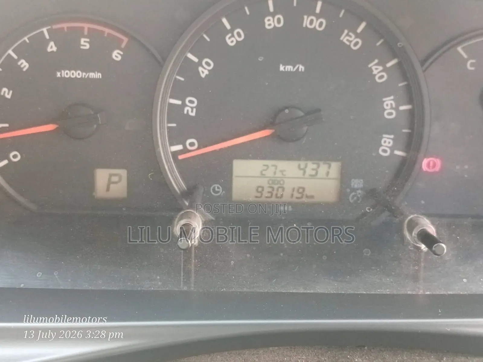 Toyota HiAce 2018 Silver