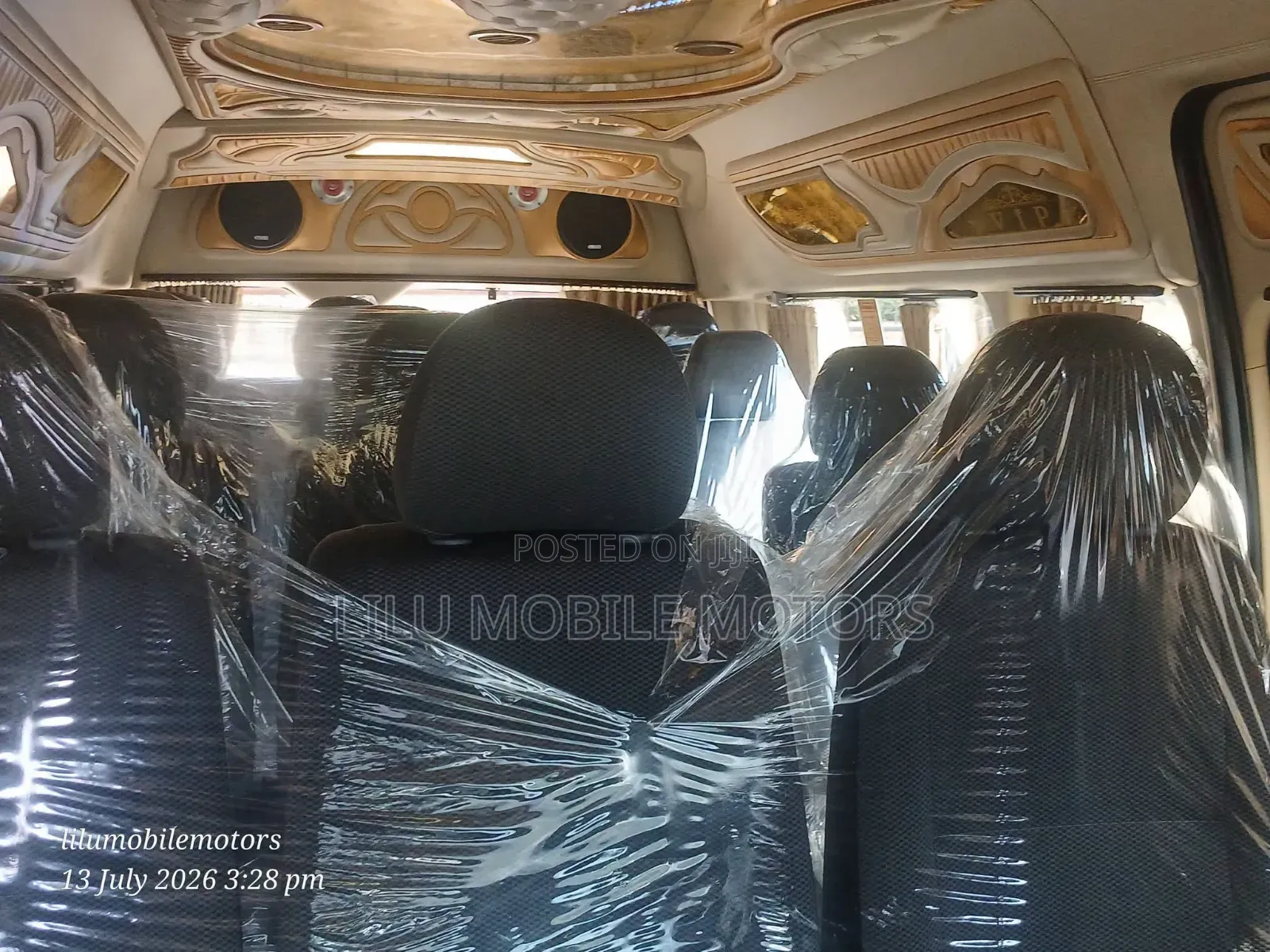 Toyota HiAce 2018 Silver