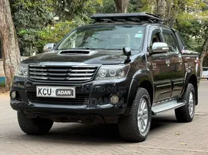 Toyota Hilux 2012 Black