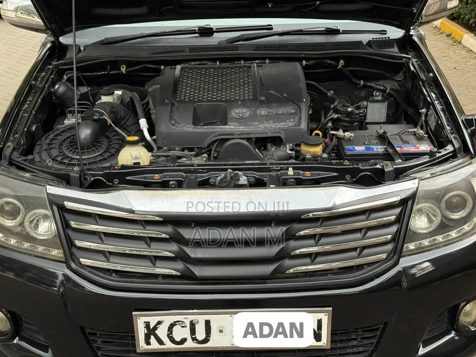 Toyota Hilux 2012 Black