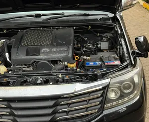 Toyota Hilux 2012 Black