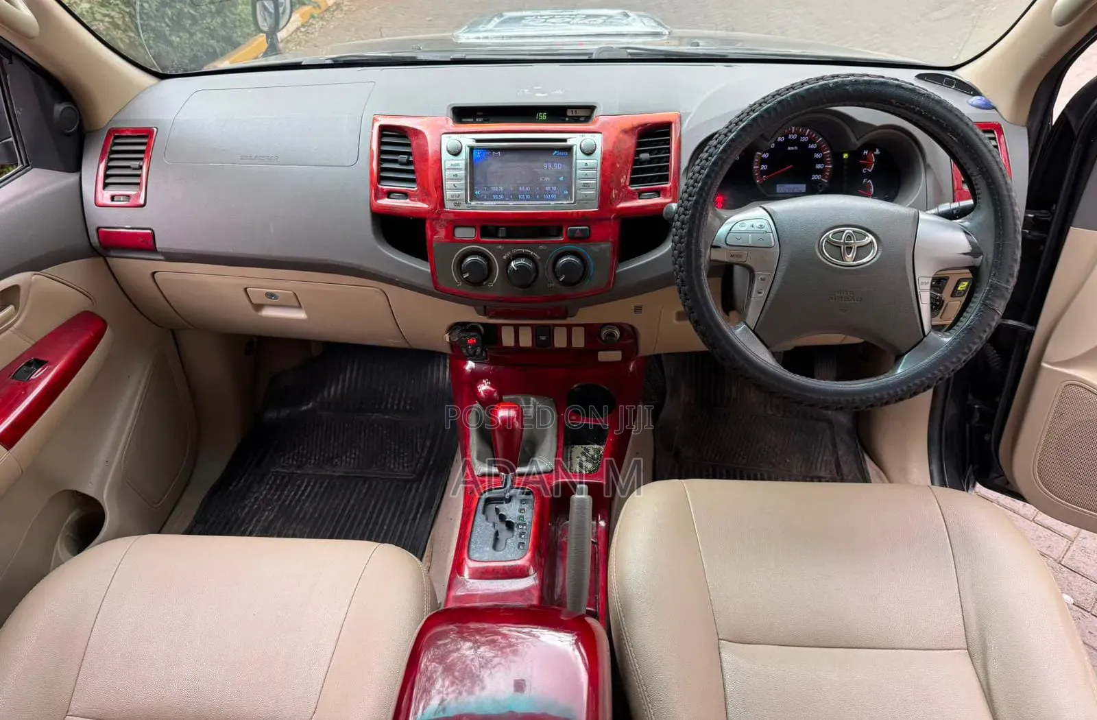 Toyota Hilux 2012 Black