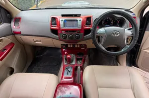 Toyota Hilux 2012 Black