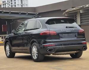 Porsche Cayenne 2015 Black