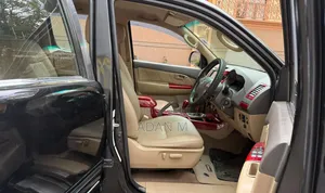 Toyota Hilux 2012 Black