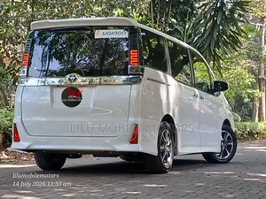 Toyota Voxy 2019 White