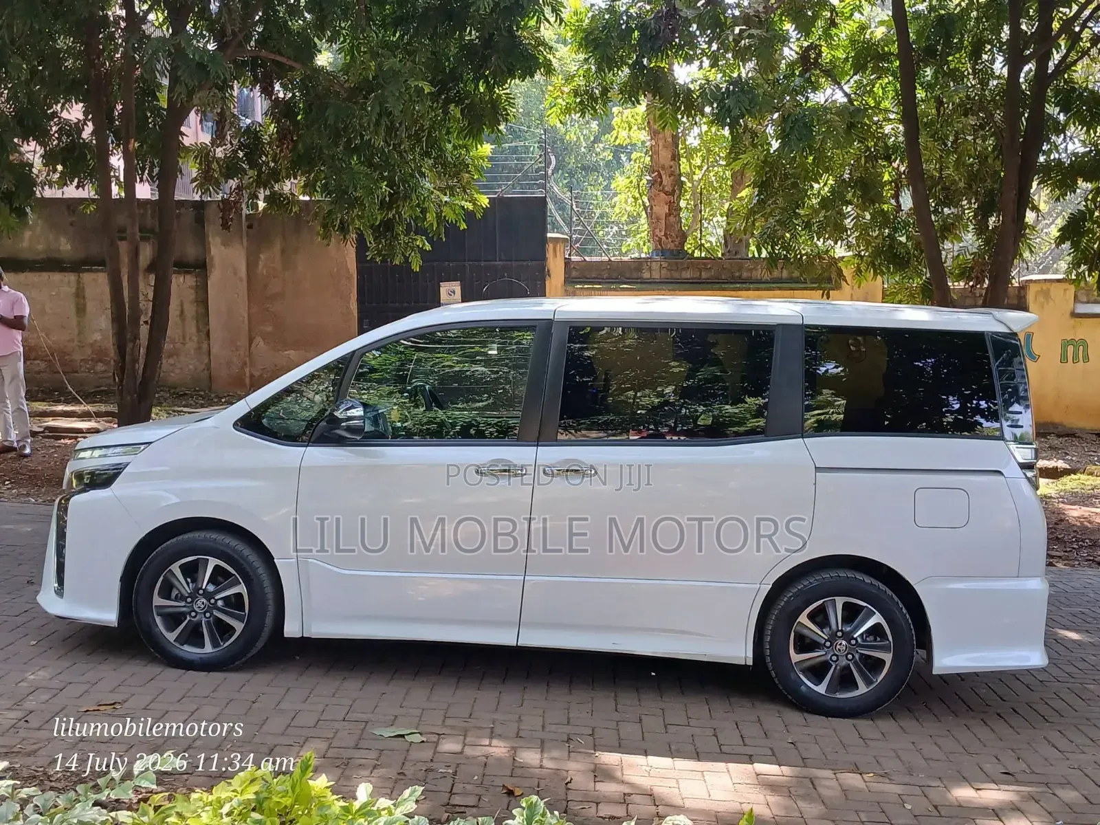 Toyota Voxy 2019 White