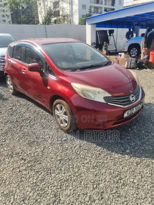 Nissan Note 2014 Red