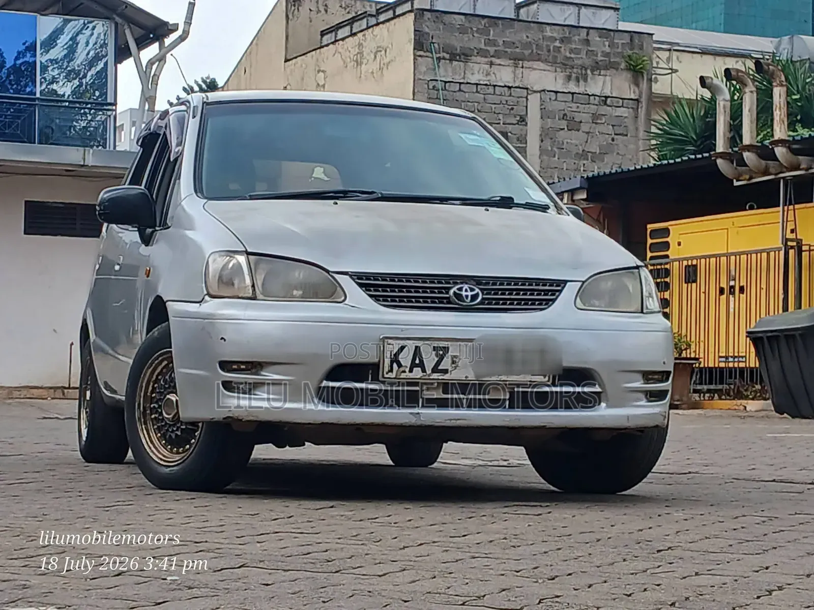 Toyota Corolla Spacio 2000 Silver