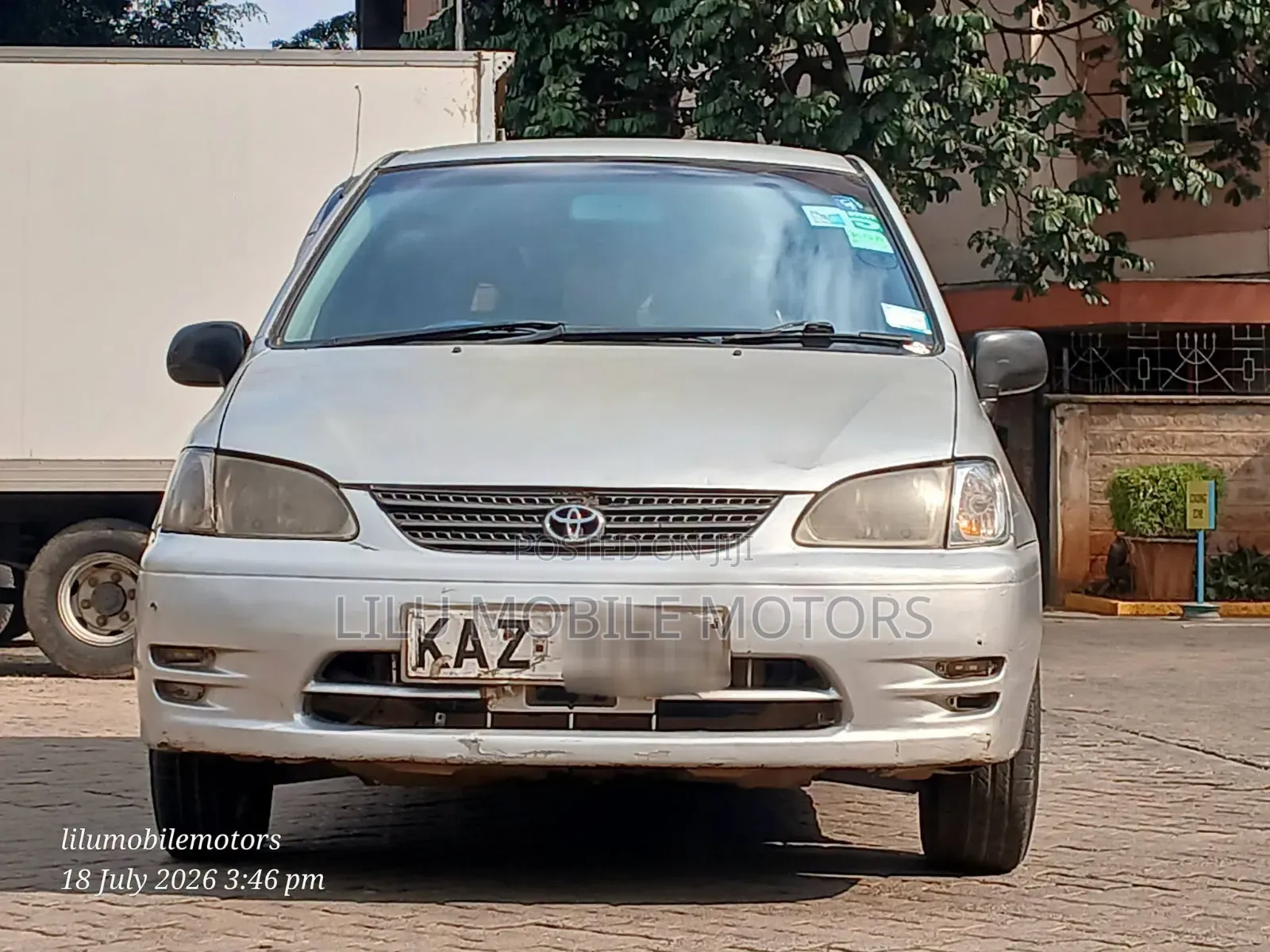 Toyota Corolla Spacio 2000 Silver