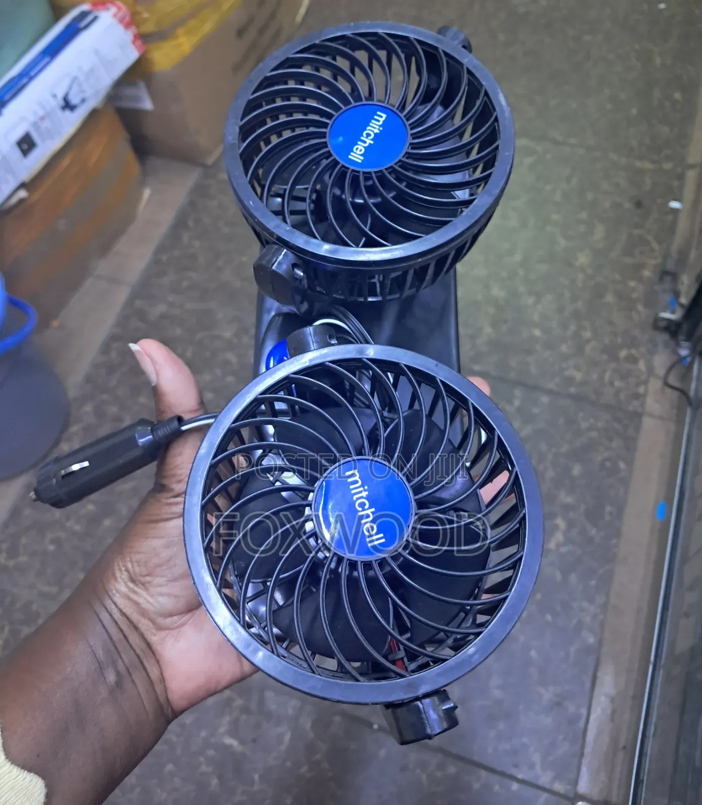 12v Dc Electric Dual-Head Car Cooling Fan.