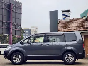 Mitsubishi Delica D:5 2019 Gray