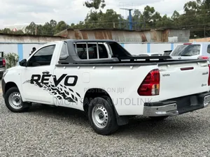 Toyota Hilux Revo Single Cab Deisel 2.4 RWD 2019 Pearl
