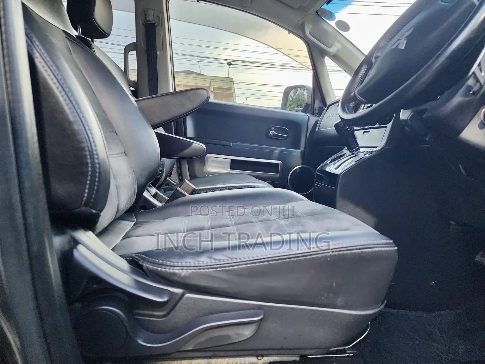 Mitsubishi Delica D:5 2019 Gray