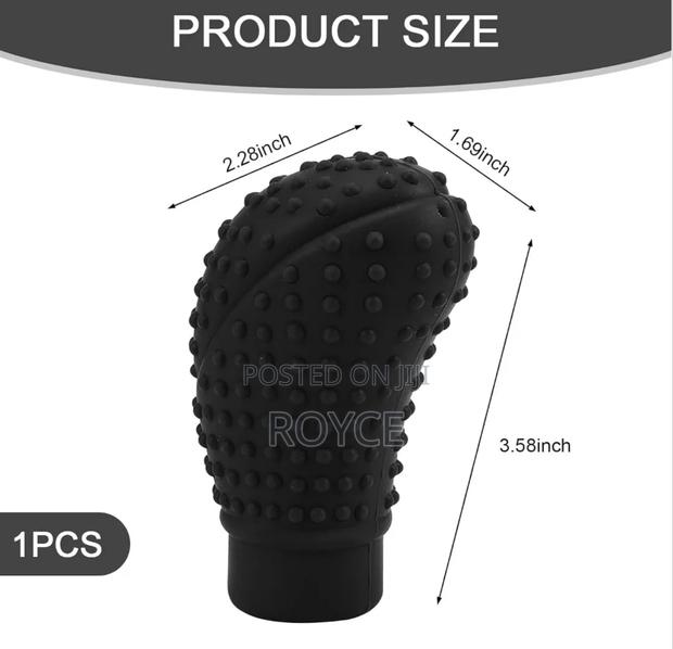 Universal Silicone Gear Knob Cover - thumbnail 4