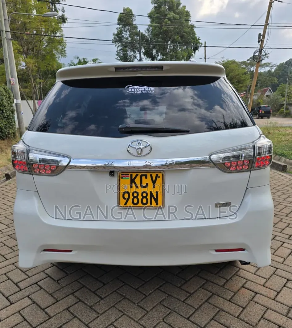 Toyota Wish 2013 White